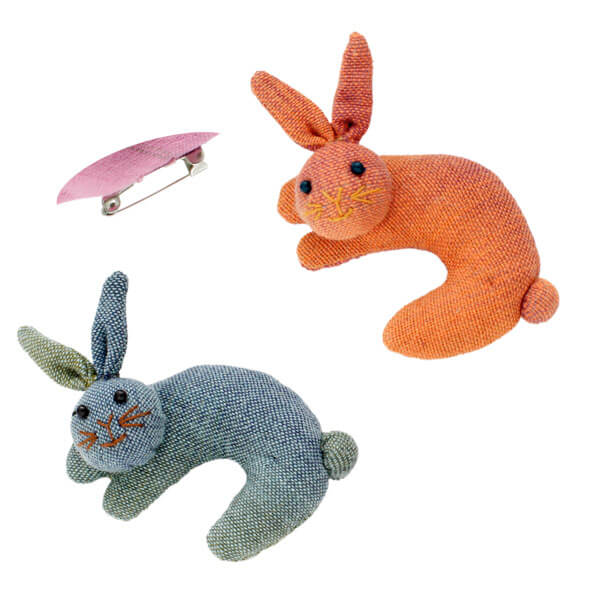 Brosche Hase